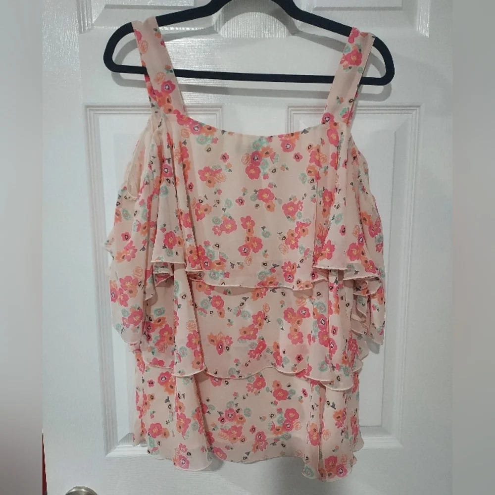 Lane Bryant Pink Floral Cold Shoulder Layered Blouse in Size 18